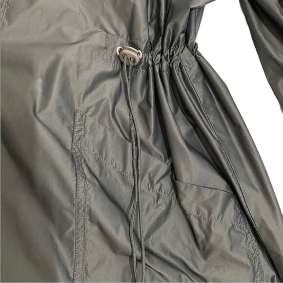 Chico’s Reversible White With Black Stripes Or Solid Black Jacket, Size 2/Medium - Picture 4 of 15